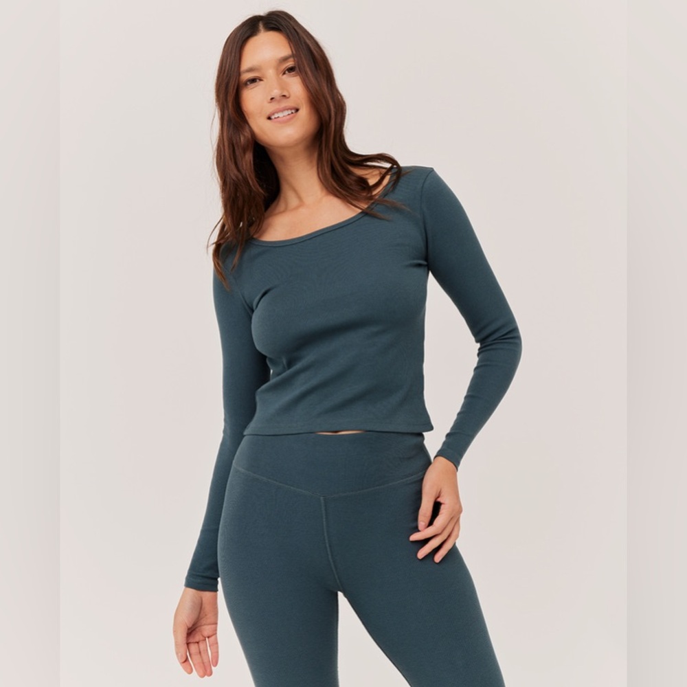 Pact Ore Ribbed Crop Long Sleeve Top